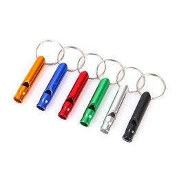 Sifflet Porte-clés Portable Auto-Défense Anneaux Titulaire De Mode Voiture Porte-clés pour hommes Accessoires gratuits Camping En Plein Air Mini Outils 12 LL