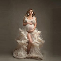 Witte Afrikaanse moederschap jurk gewaden voor Po Shoot of baby shower Ruffle Tulle chique vrouwen Prom jassen ruches V-hals Pography R275i