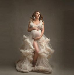 Robes de robe de maternité africaine blanche pour Po Shoot ou baby shower à volants Tulle Chic femmes robes de bal volants col en V Pographie R5450209