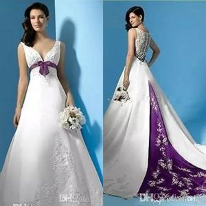 Wit en Paars Trouwjurken Empire Taille V-hals Kralen Applicaties Satijn Bruidsjurken Sweep Train Plus Size A Line Wedding Dress286b