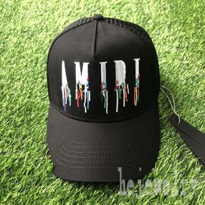 Witte honkbalhoed modieuze designer hoeden netto luxe multicolor letter borduurwerk cappello sport patroon klassiekers drive trucker hoeden vrije tijd pj032 f23