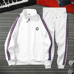 Blanc Noir Hommes Set Mode Automne Printemps Marque Casual Sportswear Mens Survêtement Sports Deux Pièces Sweat À Capuche Rayé Pantalon Mâle 201210