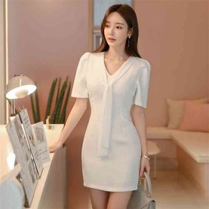 Drsses ajustados blancos para el verano de Corea de manga corta con cuello en v para mujer Vestidos de fiesta de oficina sexy 210602