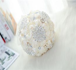 Bouquet de mariage de mariée blanche de mariage perles demoiselle d'honneur bouquets de mariage artificiel fleur cristal buque de noiva 20203275289