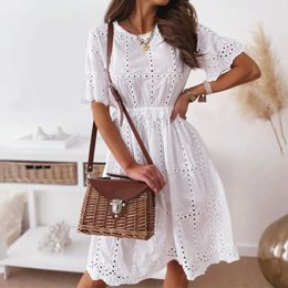 White Casual Solid Cotton coton creux de robe d'été Femmes Ruffled High Taist A-Line Office Lady Fashion Femme 240418