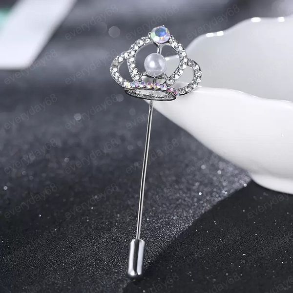 Broche de corona blanca para hombre y mujer, alfiler de solapa de cristal de diamante a la moda, ramillete, joyería para traje de negocios