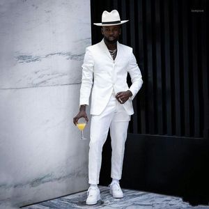 Trajes de hombre Blazers Blanco personalizado Hombres para boda Novio Esmoquin Padrinos de boda Hombre Blazer (chaqueta + pantalones) Traje Homme 2 piezas Slim Fit Terno1