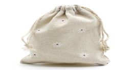 Sacs-cadeaux en lin de marguerite blanc 9x12cm 10x15cm 13x17cm Pack de 50 Candy Favoule Bags porte-sacs de sacs de maquillage