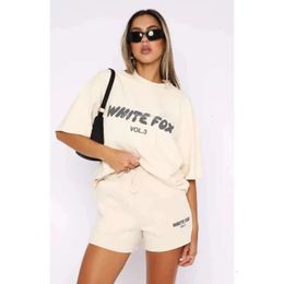 Camiseta White Foxx Tuga para mujeres New Diseñador de chándal Fashion Fashion Sporty Two Piece Set Swite Sweet Traje de jogging Casual 207 Off Whiteshoes Camisa