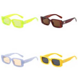 Cadres blancs Lunettes de soleil de mode de luxe noires Marque carrée Lunettes de soleil Flèche x Cadre Lunettes de soleil Flocon de neige Lunettes de soleil Hip Hop Sports Voyage Lunettes de soleil TC1R