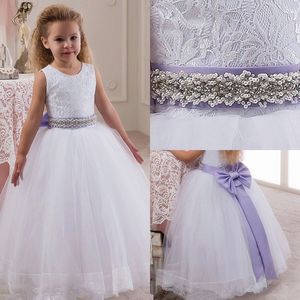 Prom Prom Princesse Appliques élégantes Lace Flower Girl Robes Longueur du sol jolies filles robe de bal sans manches