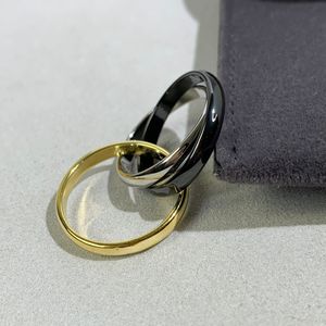 Wit goud zwart keramische triple ring klassieke luxe cool design v gouden ring