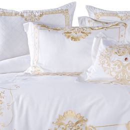 Wit Gouden Beddengoed Set Koningin Super King Size Bed Blad Set Luxe EgyPian Katoen Borduurwerk Bedding Sheet Dekbedovertrek Set 201120