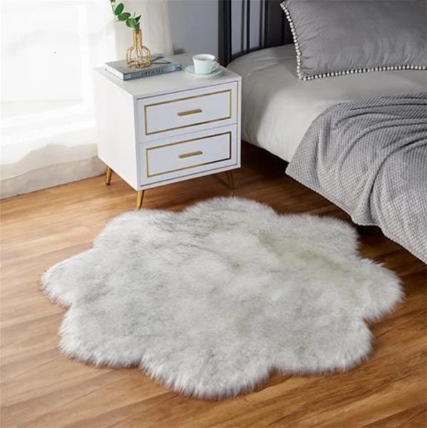 Tapis en forme de pétale gris blanc pour chambre de chambre en peluche moquette antidérapante