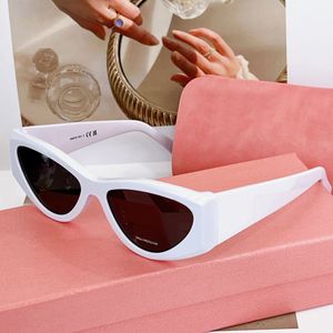 Gafas de sol gruesas de color blanco y gris para mujer, anteojos de sol con diseño de ojo de gato, gafas de sol Lunettes de Soleil, gafas Occhiali da sole UV400