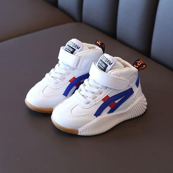 Basqueurs à haut blanc Spring Le cuir de printemps Chaussures de sport non glissantes pour enfants garçons filles nouveau-nés chaussures décontractées