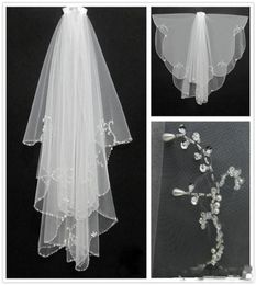 Blanco marfil 2018 corto dos capas con peine velos de novia accesorios de boda borde con cuentas cristal Fashion9122802