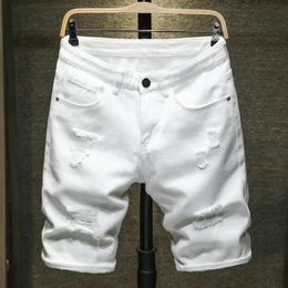 Witte jeans shorts heren mode gescheurd knie lengte broek simple casual slanke gat denim shorts mannelijke streetwear 240415