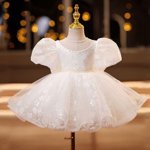 Robes de fille de fleur de dentelle blanche robe de bal princesse tulle perles perles lilttle enfants concours de marins