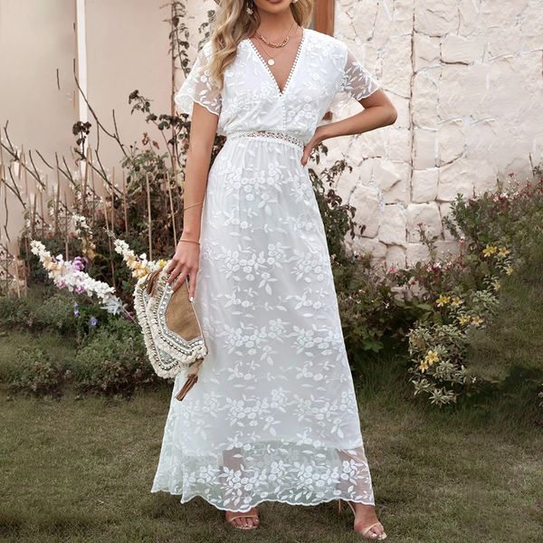 Vestido largo de encaje blanco para mujer vestido elegante bordado para mujer vestido de playa informal hueco para mujer vestido bohemio de manga corta con cuello en V 240223