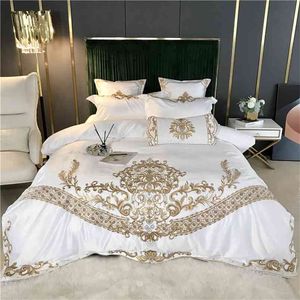 Blanco Lujo Europeo Royal Gold Bordado 60S Satin Seda Algodón Juego de ropa de cama Funda nórdica Ropa de cama Sábana ajustable Fundas de almohada 210721