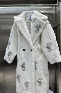 Manteaux lcon en fourrure d'alpaga MMax Teddy Bear blanc, hippocampe riveté et perlé, vêtements d'extérieur pour femmes, col à revers, double boutonnage
