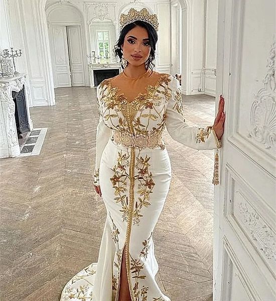 Witte Marokkaanse Kaftan galajurken Lange mouwen Zeemeermin Satijn Goud Borduursel doorschijnende mesh Split Front Caftan avondjurk