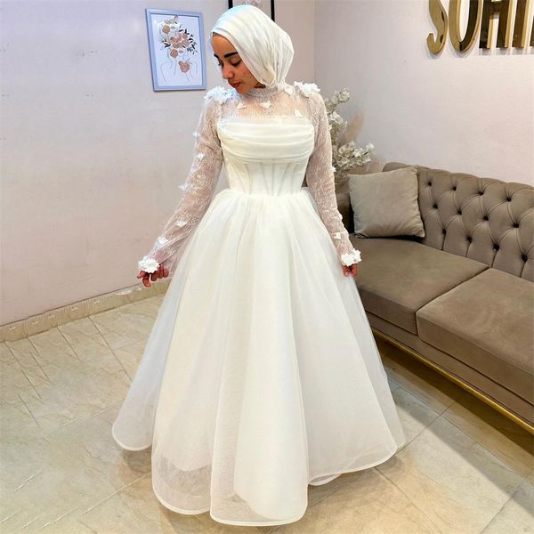 Robes de bal musulmane blanche High cou à manches longues gonflées de robe de fête de soirée Jewlish avec une fleur 3d Vestidos de Soiree