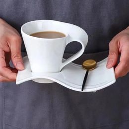 Wit Porseleinen Koffiekopje Creatieve Golvende Afternoon Tea Melk Kopjes Keramische Espresso Woondecoratie 240104