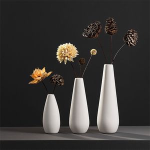 Vase en porcelaine blanche pour fleurs NORDIC HOME EL Salon Decor Matte Céramique Platage Planterie Planterie Table à manger Ornements 211130