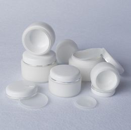 Wit PP Cosmetische Jar Hand Gezichtscrème Plastic Jar 15G 30G 50G Cosmetische Steekunststof Container met Inner Liner Cover SN2893