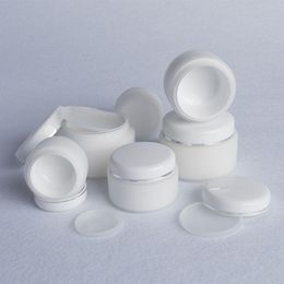 Blanc PP Cosmétique Pot Main Visage Crème Pot En Plastique 15g 30g 50g Cosmétique Échantillon Récipient En Plastique avec Revêtement Intérieur Couverture Wkcbo