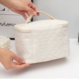 Bolsa de maquillaje de viaje portátil de gran capacidad de gran capacidad blanca, organizador cosmético multifuncional, bolsa cuadrada resistente a las manchas, bolsa cuadrada de mano