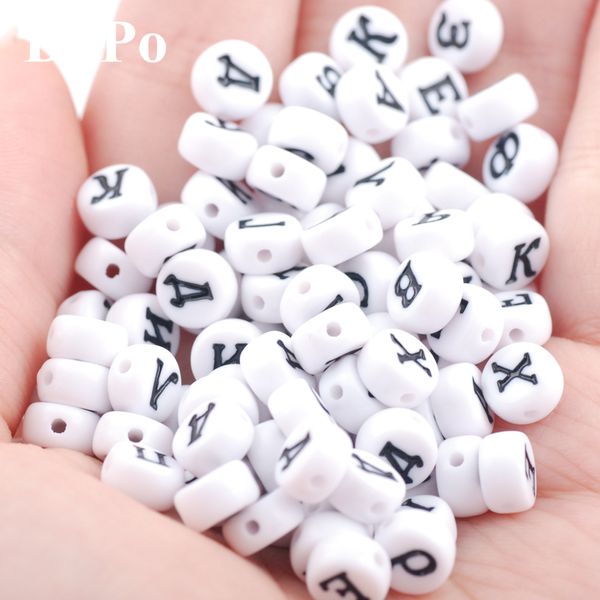 Perles de lettres d'alphabet russe plates blanches, perles d'espaceur de lettres acryliques, bracelet bricolage, collier, 7 mm, 200pcs