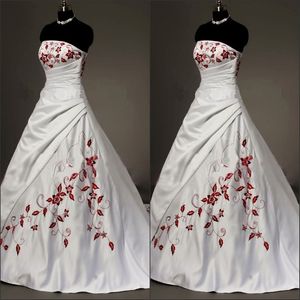 Robes de mariée brodées en satin blanc plus en satin plus taille pour la mariée 2022 plis à lacets sans bracele