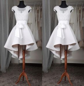 Witte korte homecoming jurken pure nek dop mouwen appliques kant satijn op maat gemaakte hoog lage prom jurken snel 1369552