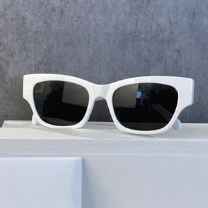 Lunettes de soleil pour l'œil de chat carré blanc accessoires de mode de l'objectif gris foncé pour les femmes avec la boîte 2746