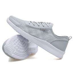 Witte Top Nieuwe Kwaliteit 2023 Hoge Rood Zwart Style9 Veterkussen Goedkope Hot Jonge Mannen Jongen Loopschoenen Laag uitgesneden Designer Trainers Sport Sneaker