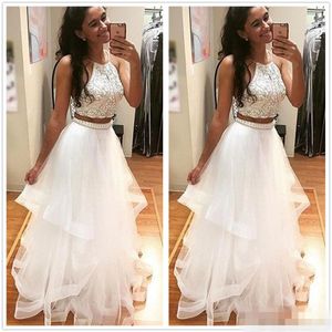 Vestidos de fiesta blancos de dos piezas Halter con cuentas Falda con gradas Tul Organza Volantes Vestido de fiesta de noche por encargo Ropa formal Ocn