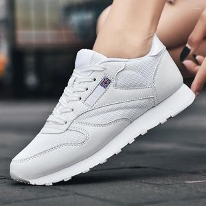 Chaussures de marche blanches Femme 769 Tenis Feminino mode respirant femmes espadrilles décontractées formateurs Basket Femme 311 996