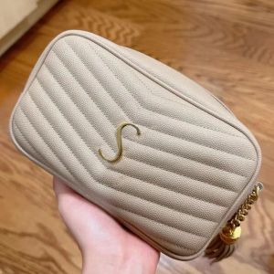 Embrague Lou Carteras blancas Cadena Totes Sling Bolso de mano Hombro para mujer Espejo Calidad para hombre Cámara de cuero Bolsas Viajes de verano Lujos Diseñador Moda Bolsos CrossBody