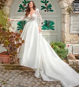 Robes de mariée blanches robes de mariée ivoire une ligne longueur au sol applique fermeture éclair personnalisée à lacets grande taille nouveau chérie satin perlé bouton à manches longues