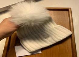 Gorro de lã branca, chapéu de malha com pele pompom, acessórios de moda feminina, bonés esportivos, boné de esqui de inverno, 8139173