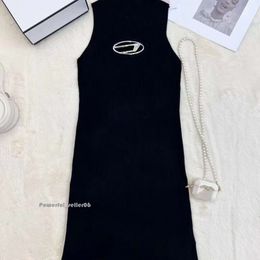 Whitedress estilo perezoso francés 2023 Otoño/Invierno diseño de mujer sentido Color sólido con capucha suelta moda vestido inferior de punto para mujeres 9720