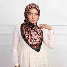 Wholale Mode Hijabs Sjaal Moslim Vrouwen Hijab Yiwu Sjaal Dame 90 CM Maleisische Moslim Hijab Spot Custom Gedrukt Square Sjaal