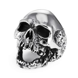 Entiers 2018 pour hommes Walking Evil Skull Skull Ring en acier inoxydable hommes garçons argent cool man moteur motard Ring12028304288662