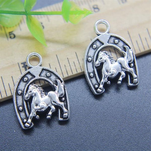 Ensemble de 30 breloques en alliage de fer à cheval, pendentif rétro pour la fabrication de bijoux, porte-clés DIY, pendentif en argent ancien pour Bracelet Earrin192L