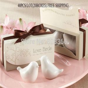 Whole-40pcs lot20boxes Love Birds Salero y pimentero de cerámica Favores de boda para el regalo de boda más barato 3338332D