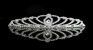 Hele mooie strass hoofddeksels kristal haarkam voor vrouwen of meisjes bruiloft cadeau zilveren decoratieve hoofdtiara7810493