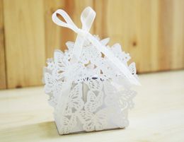 Butterfly Hollow Laser Cut Wedding Candy Favor Boxes Boxes Personnalité Chocolates Box Heart Wedding Fiture Book8811928